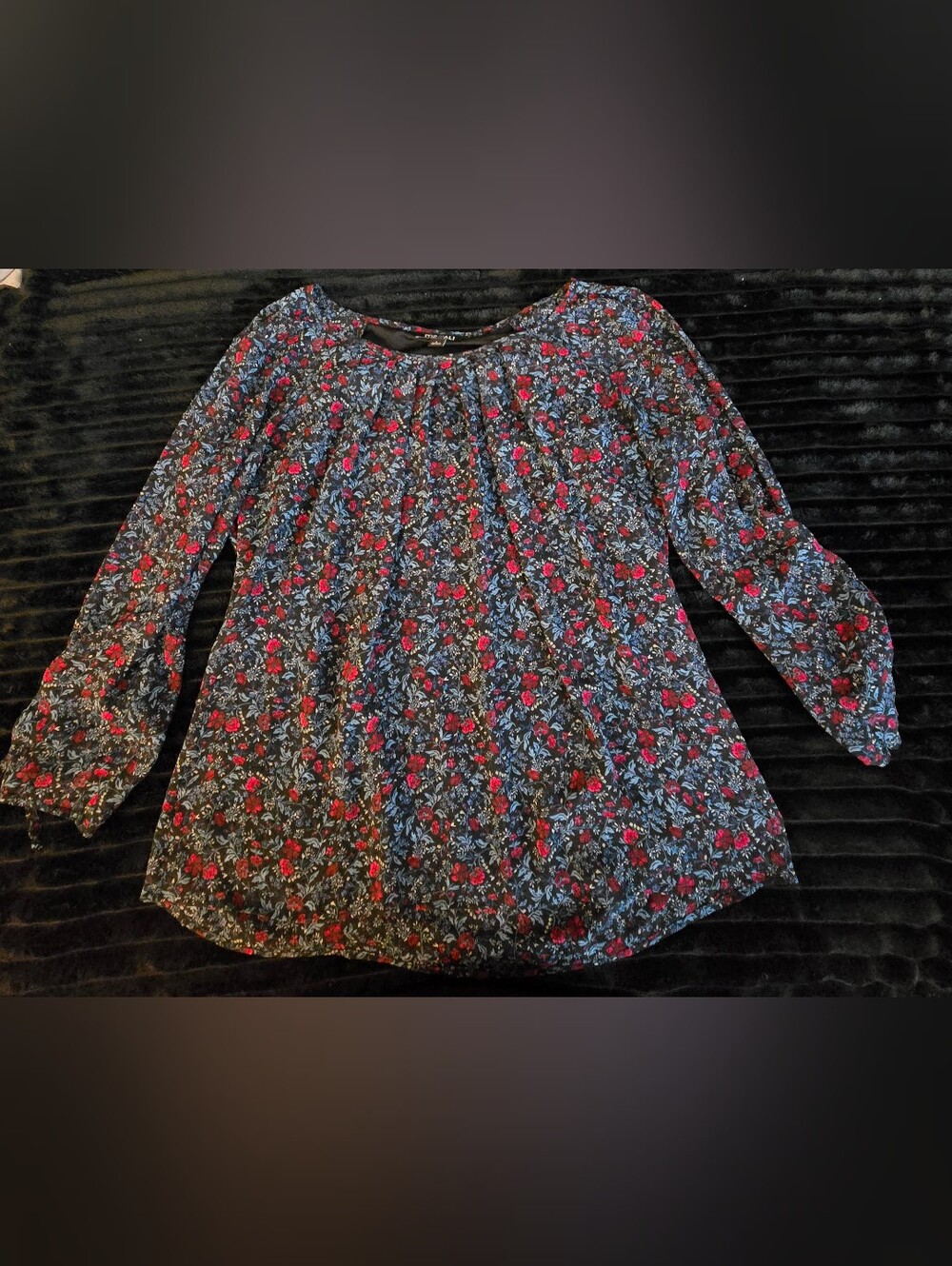 Roz & Ali Red Blue Floral Pleated Scoop Neck Long Sleeve Blouse Bohemian L EUC